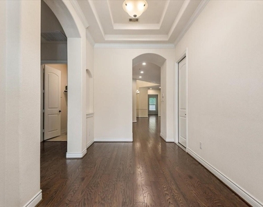 23034 Creek Park Drive - Photo Thumbnail 4
