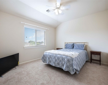 3214 Clearview Circle - Photo Thumbnail 14