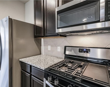 24851 Lorenzo Glaze Trail - Photo Thumbnail 9