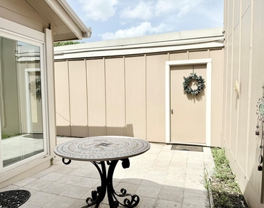 11633 Village Place Drive - Photo Thumbnail 23