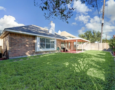 17407 Winfield Square - Photo Thumbnail 24