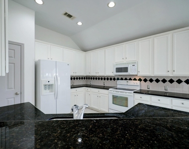 17407 Winfield Square - Photo Thumbnail 11