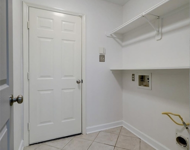17407 Winfield Square - Photo Thumbnail 15