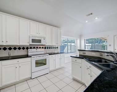 17407 Winfield Square - Photo Thumbnail 10