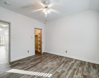 17407 Winfield Square - Photo Thumbnail 23