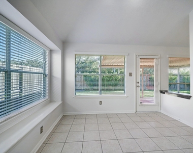 17407 Winfield Square - Photo Thumbnail 13