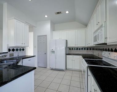17407 Winfield Square - Photo Thumbnail 12