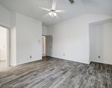 17407 Winfield Square - Photo Thumbnail 17