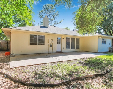 8235 Alabaster Drive - Photo Thumbnail 41