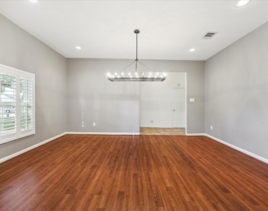 6215 Cheena Drive - Photo Thumbnail 4