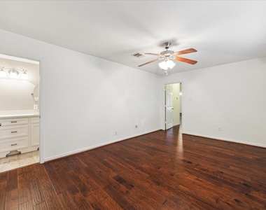6215 Cheena Drive - Photo Thumbnail 13
