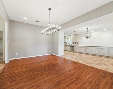 6215 Cheena Drive - Photo Thumbnail 3