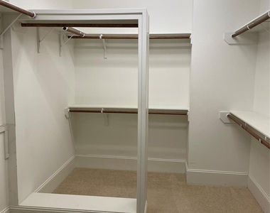 5105 Maple Street - Photo Thumbnail 24