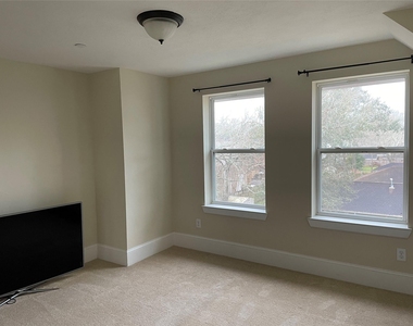 5105 Maple Street - Photo Thumbnail 33