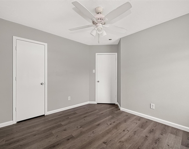 19451 Nasworthy Drive - Photo Thumbnail 35