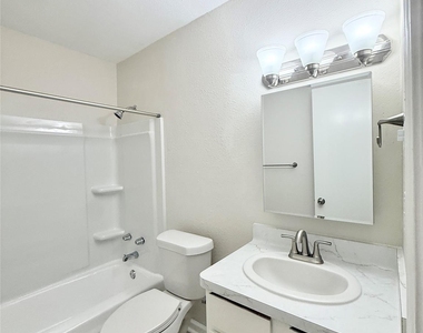 130 Oyster Creek Drive - Photo Thumbnail 19
