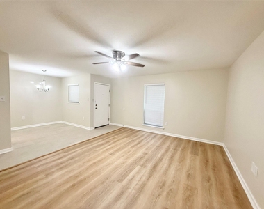 130 Oyster Creek Drive - Photo Thumbnail 1