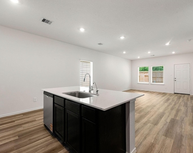 16718 Paintbrush Hollow Lane - Photo Thumbnail 7