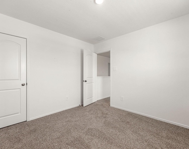 16718 Paintbrush Hollow Lane - Photo Thumbnail 28