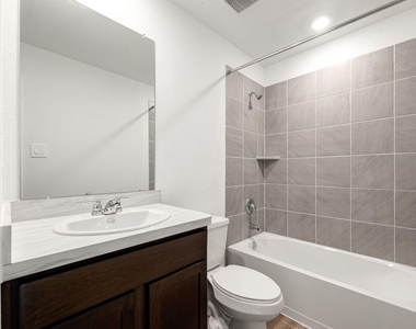 16718 Paintbrush Hollow Lane - Photo Thumbnail 29