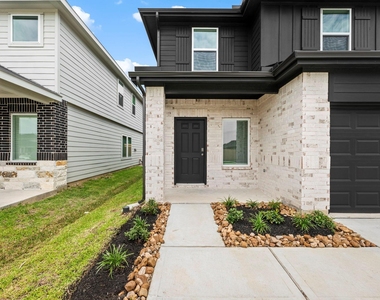 16718 Paintbrush Hollow Lane - Photo Thumbnail 3
