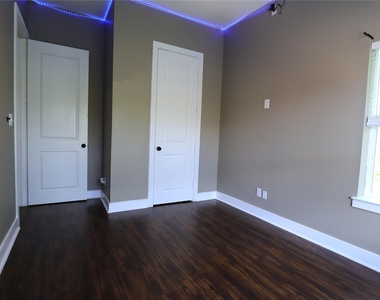 4422 Phlox Street - Photo Thumbnail 13