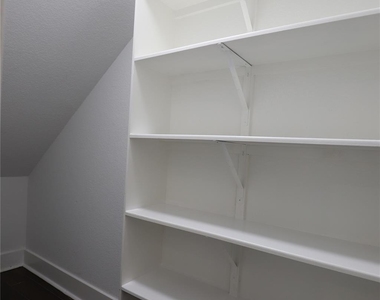 4422 Phlox Street - Photo Thumbnail 4