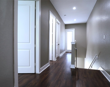 4422 Phlox Street - Photo Thumbnail 12