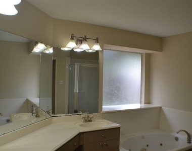 12827 Fox Arrow Lane - Photo Thumbnail 9