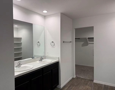 21207 Aspen Forest Drive - Photo Thumbnail 5