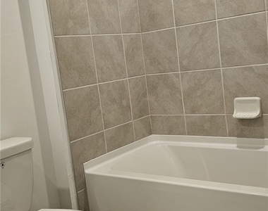 20190 Caroline Creek Place - Photo Thumbnail 12