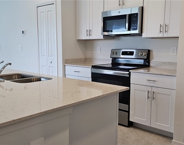 20190 Caroline Creek Place - Photo Thumbnail 6