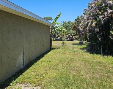 815 Porter Street E - Photo Thumbnail 20
