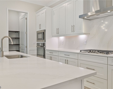 13699 Blue Bay Circle - Photo Thumbnail 12