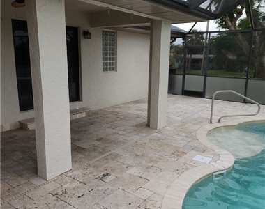 3025 Magnolia Way - Photo Thumbnail 2