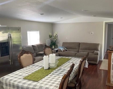 17520 Julia Avenue - Photo Thumbnail 6