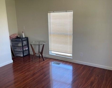 17520 Julia Avenue - Photo Thumbnail 7