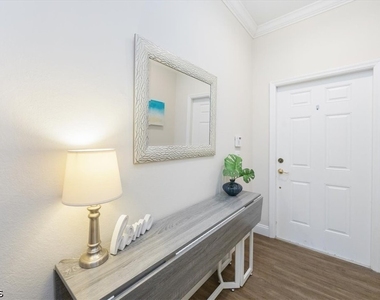 14214 Manchester Drive - Photo Thumbnail 11