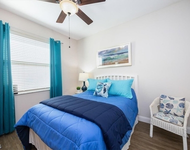 14214 Manchester Drive - Photo Thumbnail 19