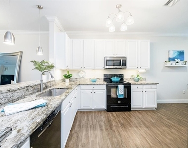 14214 Manchester Drive - Photo Thumbnail 13