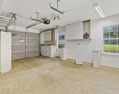 106 Lazy Springs Drive - Photo Thumbnail 40