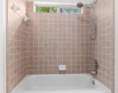 106 Lazy Springs Drive - Photo Thumbnail 29