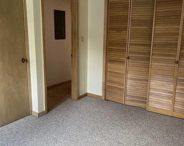 211 Paterson - Photo Thumbnail 16