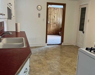 211 Paterson - Photo Thumbnail 19