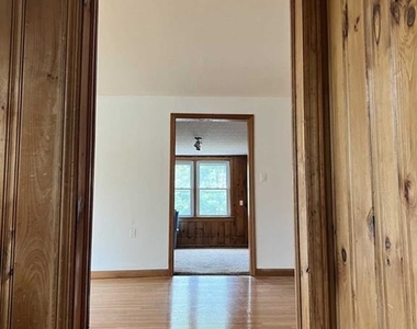 211 Paterson - Photo Thumbnail 4