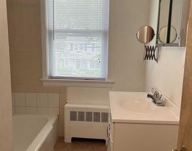 211 Paterson - Photo Thumbnail 11