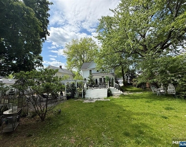 76 Elm - Photo Thumbnail 28