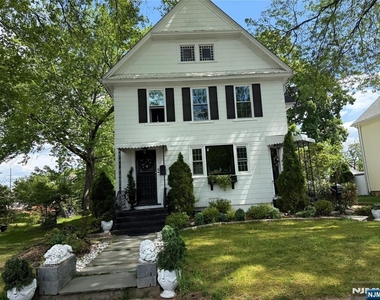 76 Elm - Photo Thumbnail 23