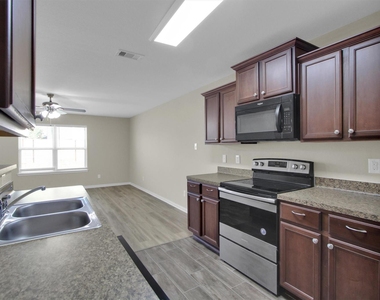 12302 Wavecrest Road - Photo Thumbnail 18