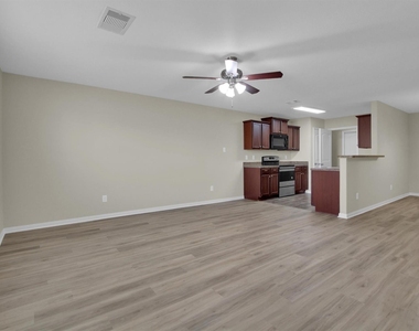 12302 Wavecrest Road - Photo Thumbnail 12